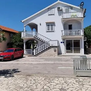 rezervovat zde