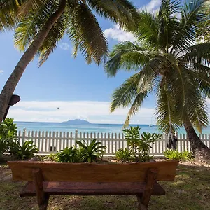 https://sables-dor.maheislandhotels.com